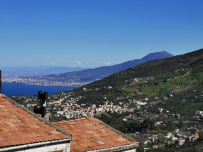 La casa di Partenope - Angolo di vacanza tra mare e monti Vico Equense